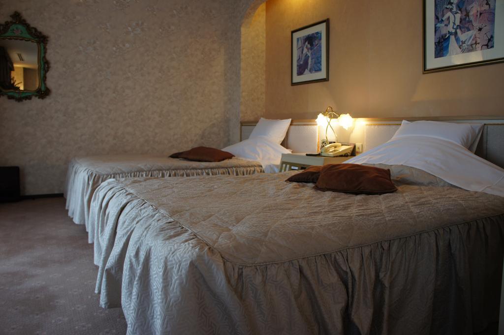 Hotel Platon Chikuma Екстериор снимка