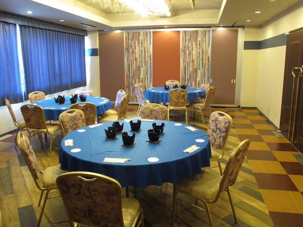 Hotel Platon Chikuma Екстериор снимка