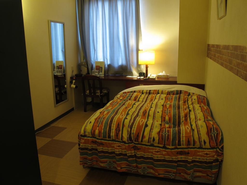 Hotel Platon Chikuma Екстериор снимка