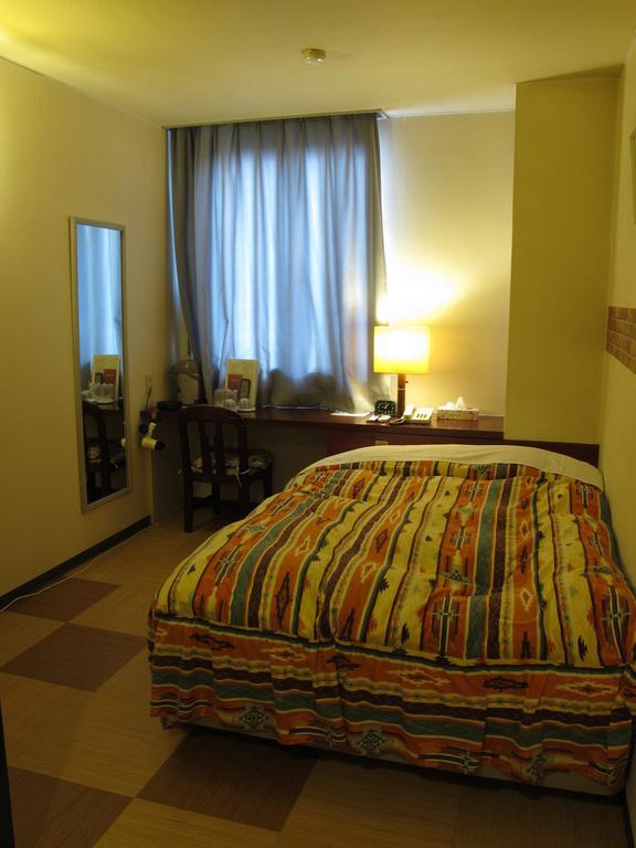 Hotel Platon Chikuma Екстериор снимка