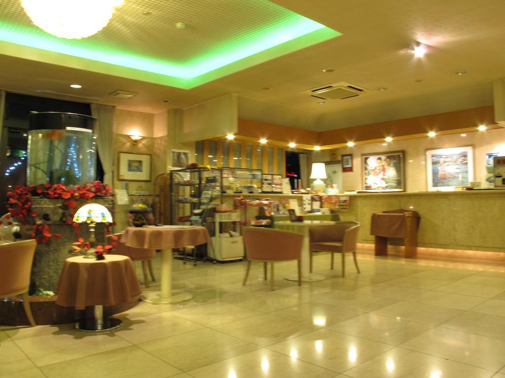 Hotel Platon Chikuma Екстериор снимка